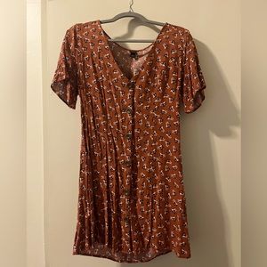 wild fable floral mini dress - size medium ❤️